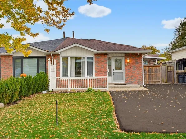 30 Maple Cres, Brant, ON N3L 3R4