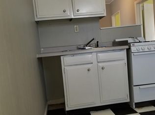 932 W Washington St APT A, Springfield, IL 62702