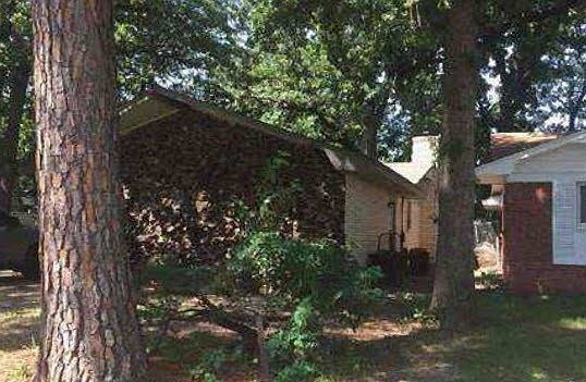 2nd image of 921 Whispering Oak Rd