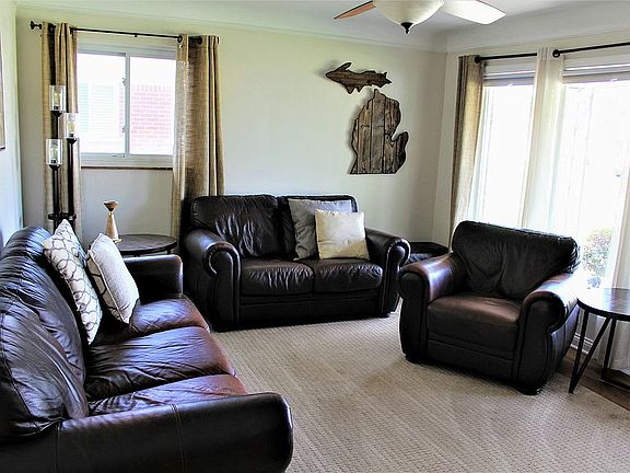 3rd image of 28816 Aline Dr
