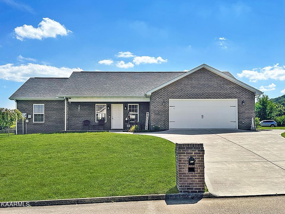 1st image of 915 Bobbie Jean Ln