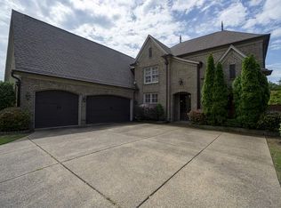 10193 Ivy Oak Ln, Lakeland, TN 38002
