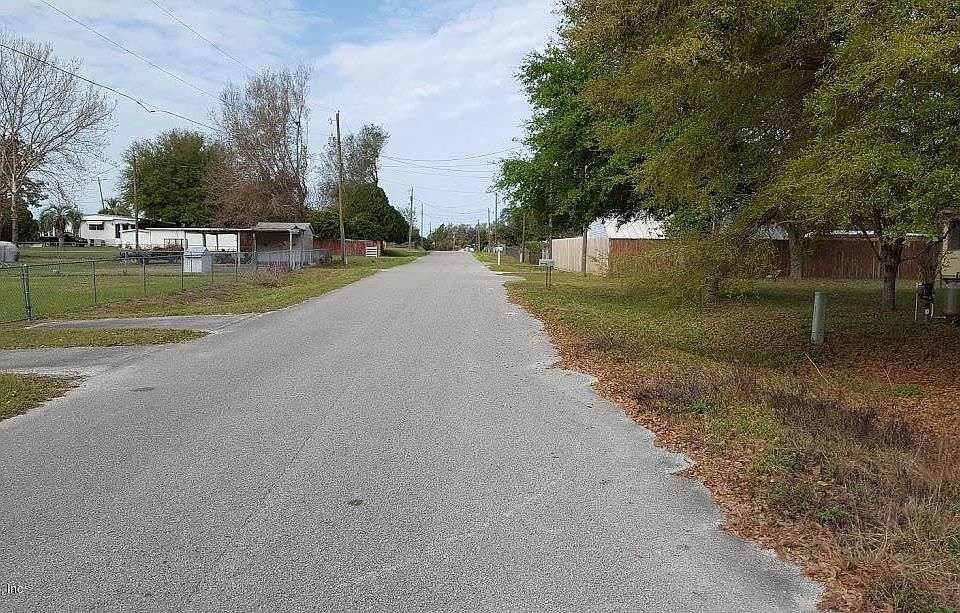 2nd image of 10495 SE 149th Ln