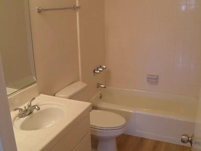 5-703 Strand St #5 — Photo 13