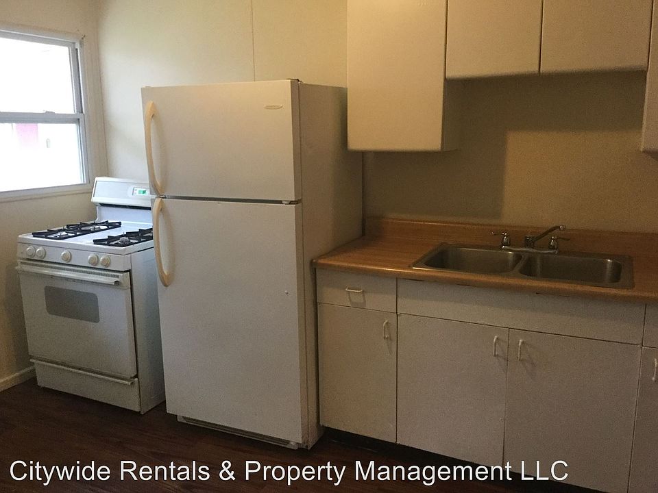 1st image of 2832 W Carmen Ave APT 4