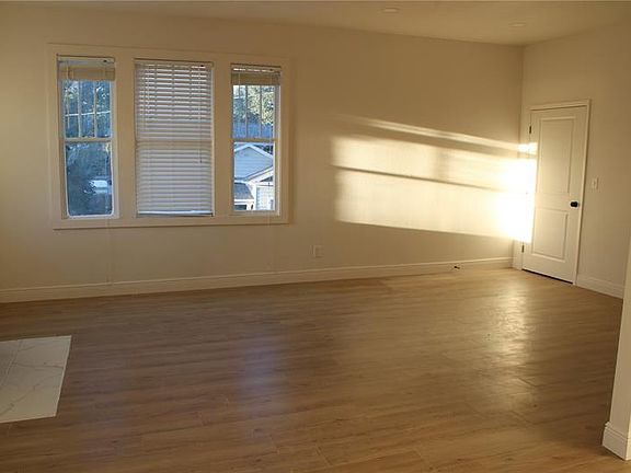 4th image of 1003 E 24th Ave APT A