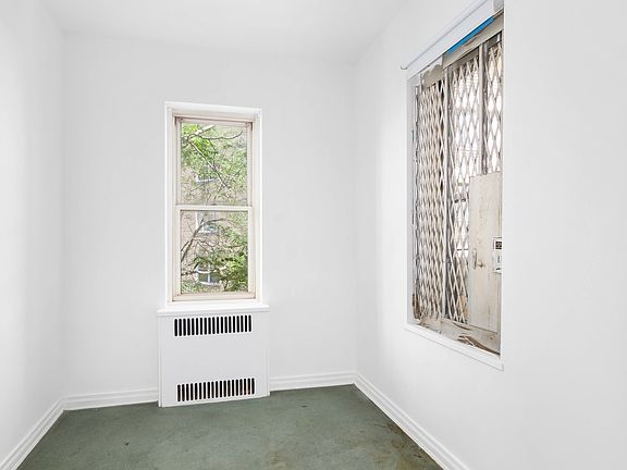 4th image of 525 E 89th St APT 5J