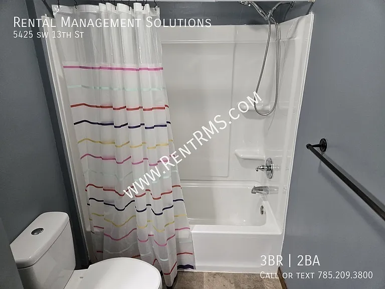 5425 SW 13th St — Photo 14