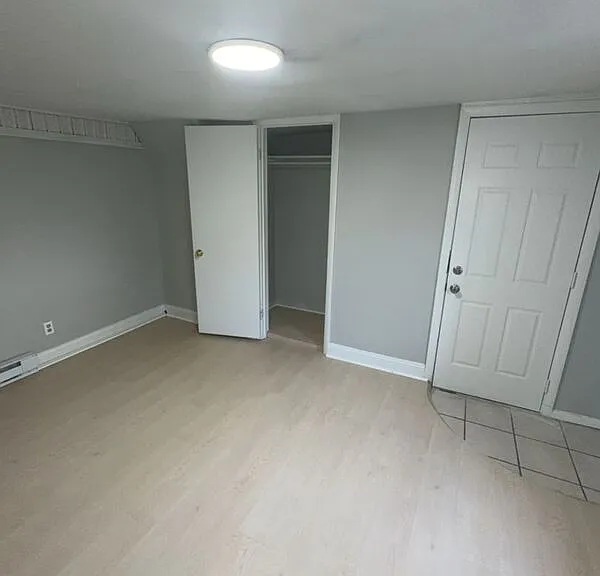 534 Cherry St E — Photo 4