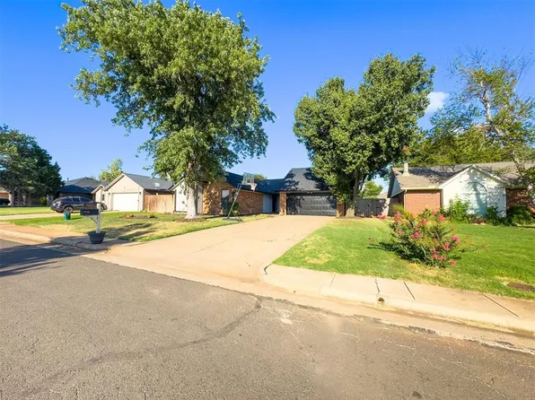 2612 Clover Glen Dr, Edmond, OK 73013