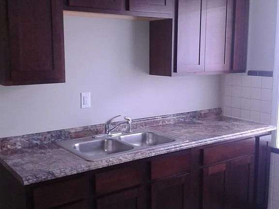 5th image of 5452 Loughborough Ave #A