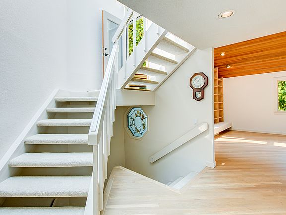 2nd image of 4345 Fernbrook Dr