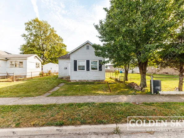 1205 E Memorial Dr, Muncie, IN 47302