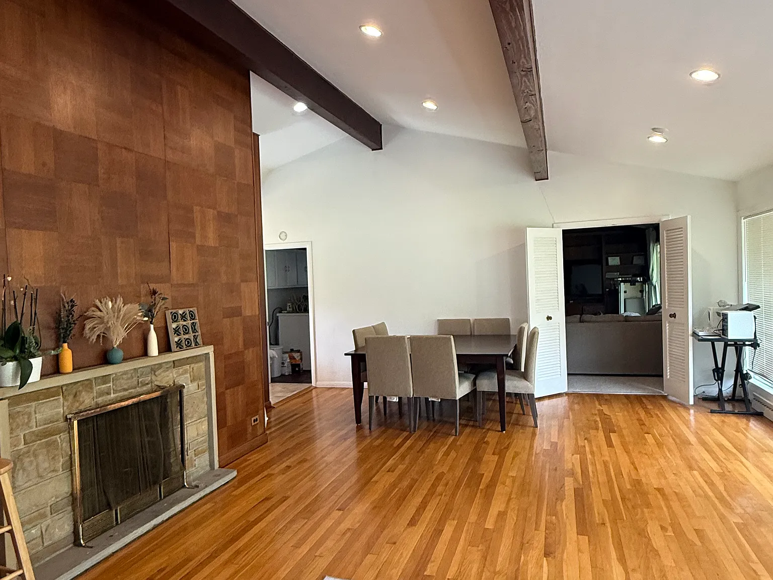 3 bed, 2000 sqft, $2,800 — Photo 3