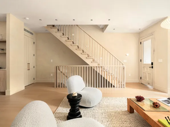 231 Macon Street image 14 of 26