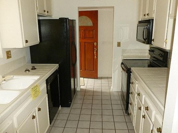 5th image of 6960 Golfcrest Dr #390B