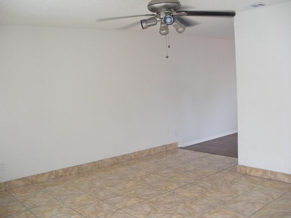 3rd image of 232 Henson St