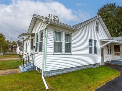 94 Duryea St, Springfield, MA, 01104