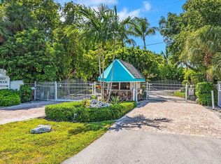 94220 Overseas Hwy APT 7-D, Tavernier, FL 33070