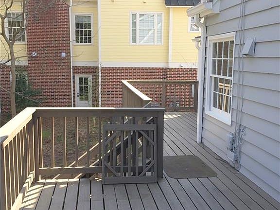 5th image of 1113 Dan Johnson Rd