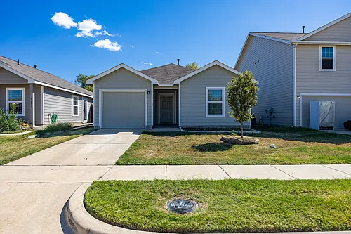 5661 McClelland St Photo 1