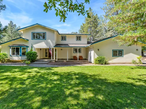 676 Becklin Dr, Merlin, OR 97532