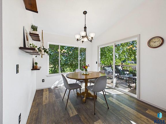 5th image of 7016 W 50th St