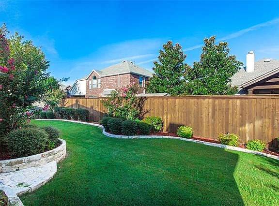 4th image of 2204 Altair Ln