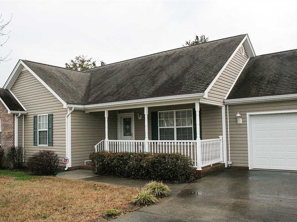 1st image of 186 Thoroughbred Dr NW