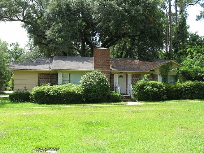 1st image of 106 Dixie Dr