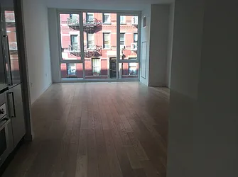 Rented by R New York