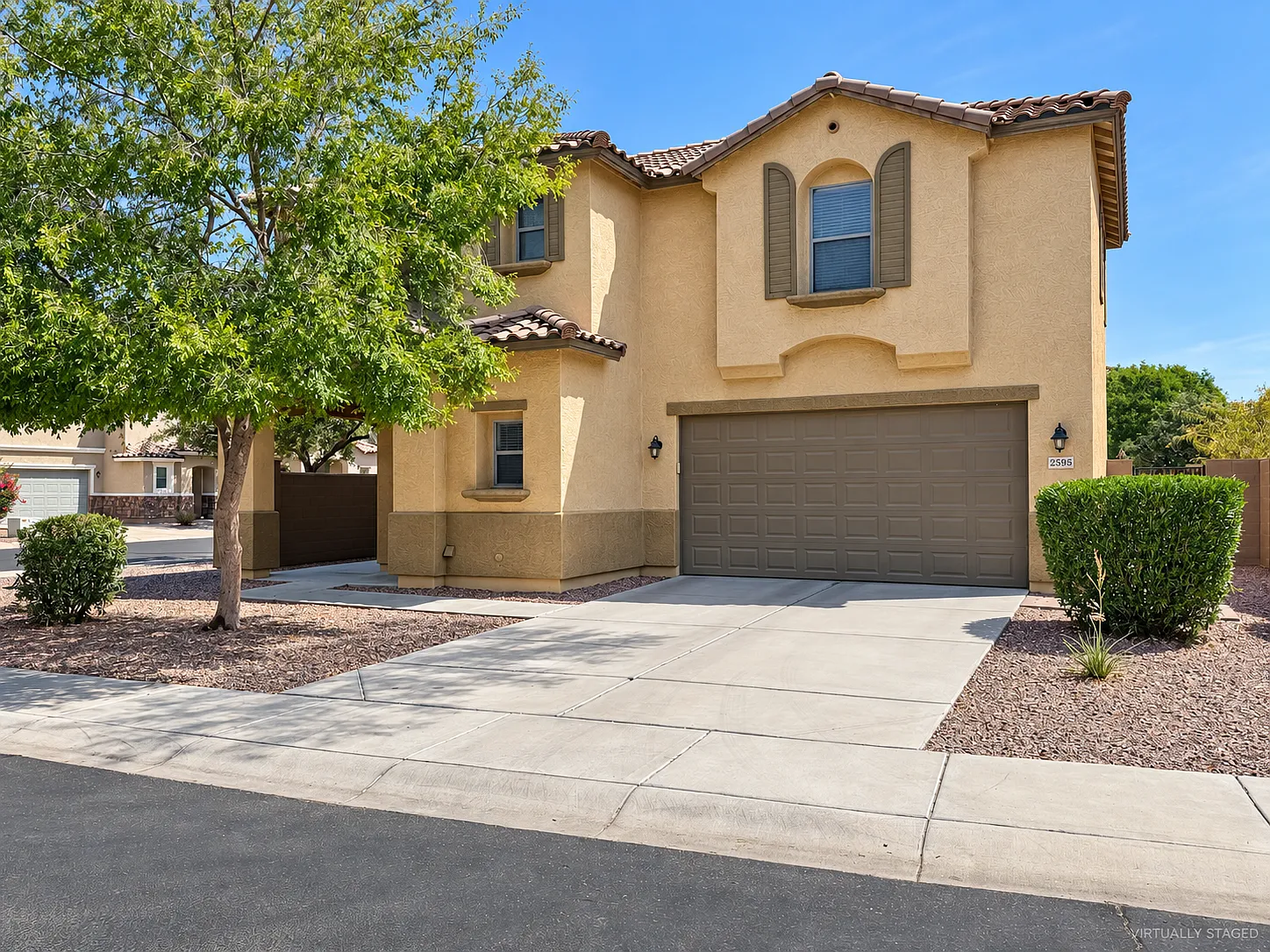 2595 S Southwind Dr — Photo 1