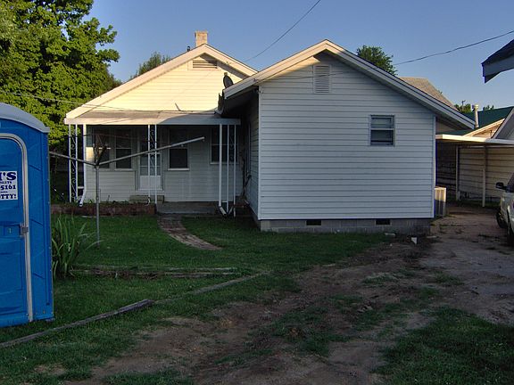 2nd image of 310 N Hinckley St