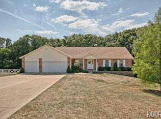 3017 Peach Blossom Ct, High Ridge, MO 63049