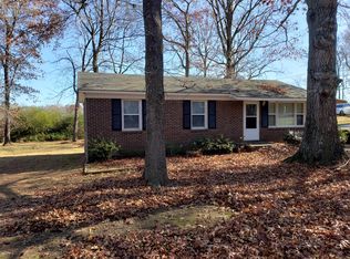 409 Woodberry Dr, Wingate, NC 28174