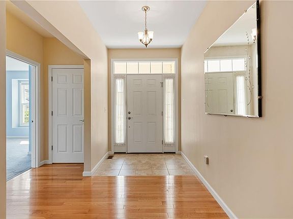 3rd image of 170 Providence Pike Unit 42