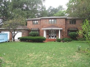 1818 Dorwood Dr, South Bend, IN 46617
