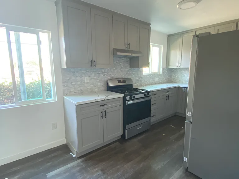 1672 W 36th St #1 — Photo 3
