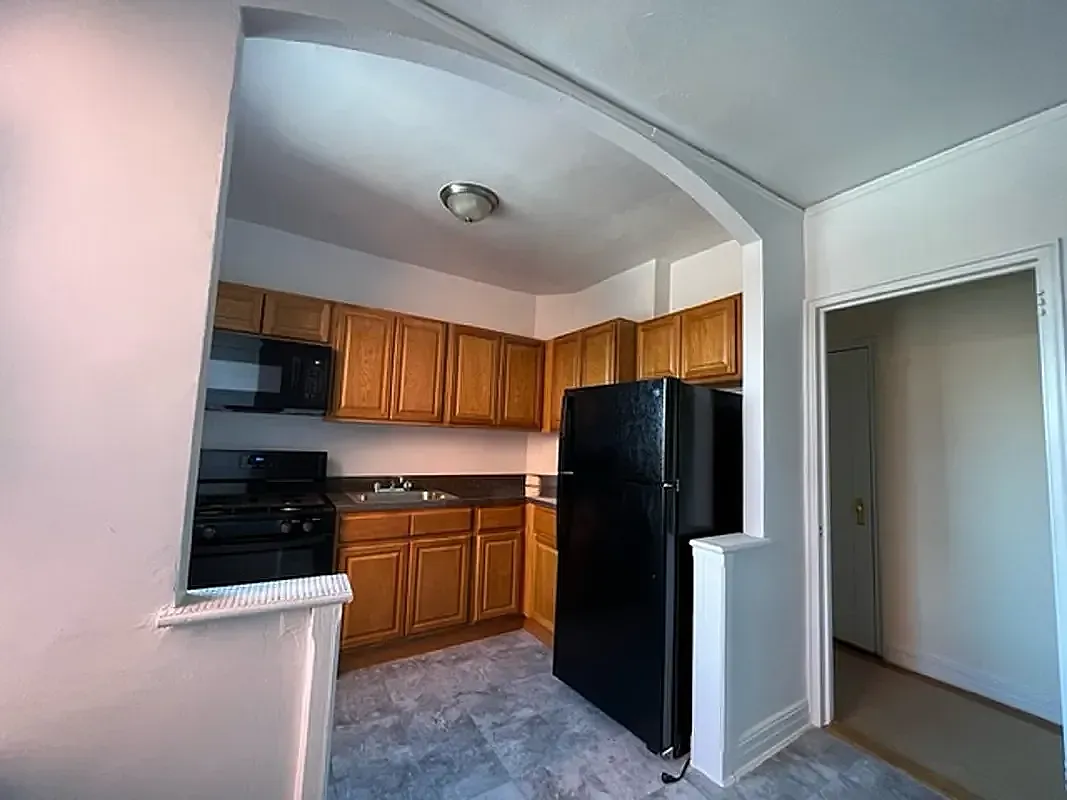 265 Quentin Road — Photo 4