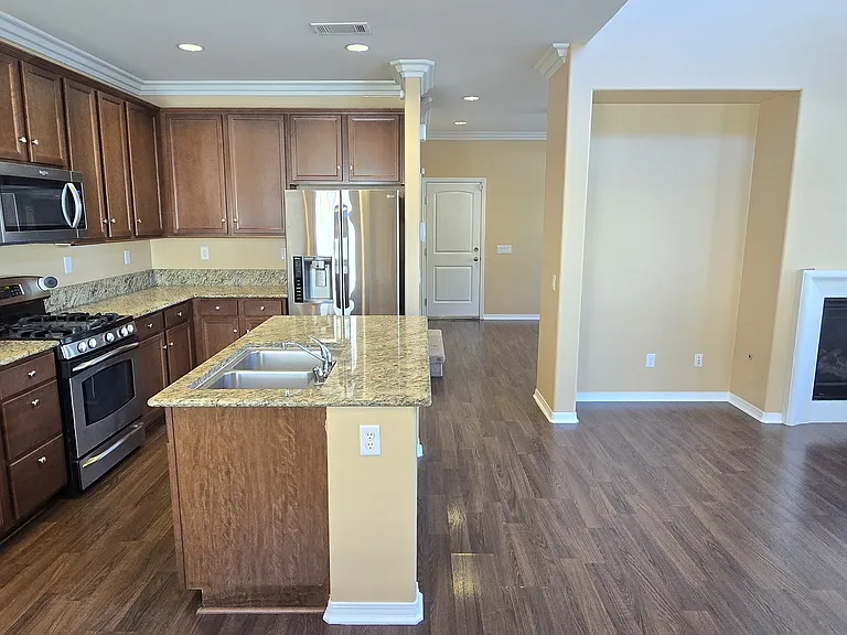 3060 N Juneberry St — Photo 4