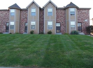 625 NE English Manor Dr APT C, Lees Summit, MO 64086