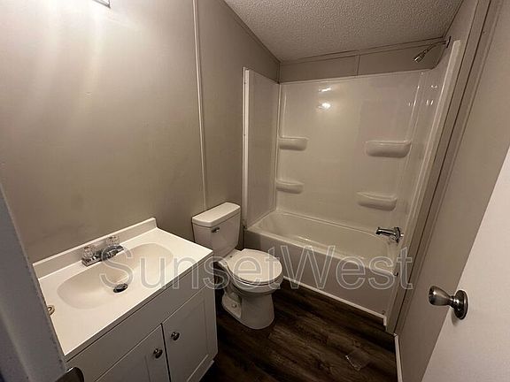 2nd image of 305 Sunshine Dr #Suns0305