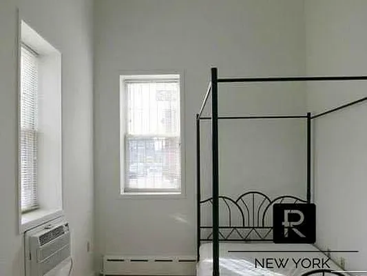Rented by R New York | media 25