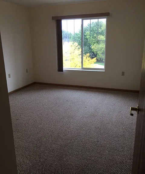 4700 bedroom_03022018