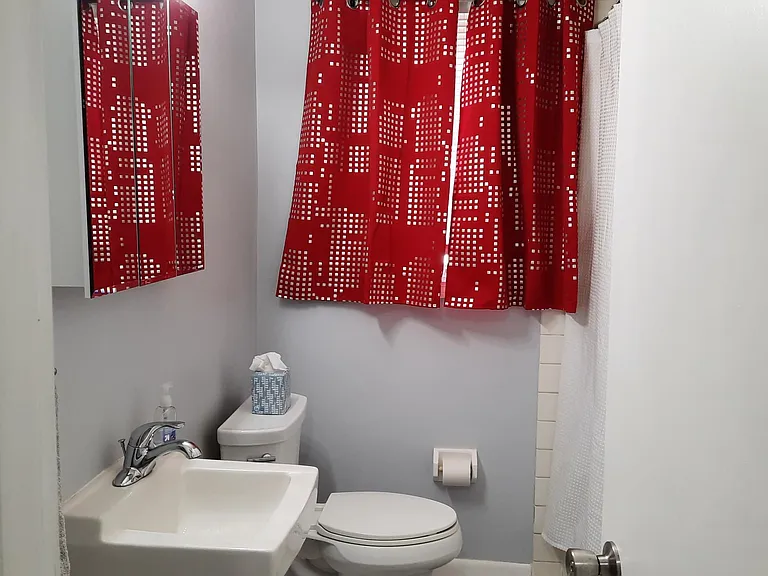 full bath with tub