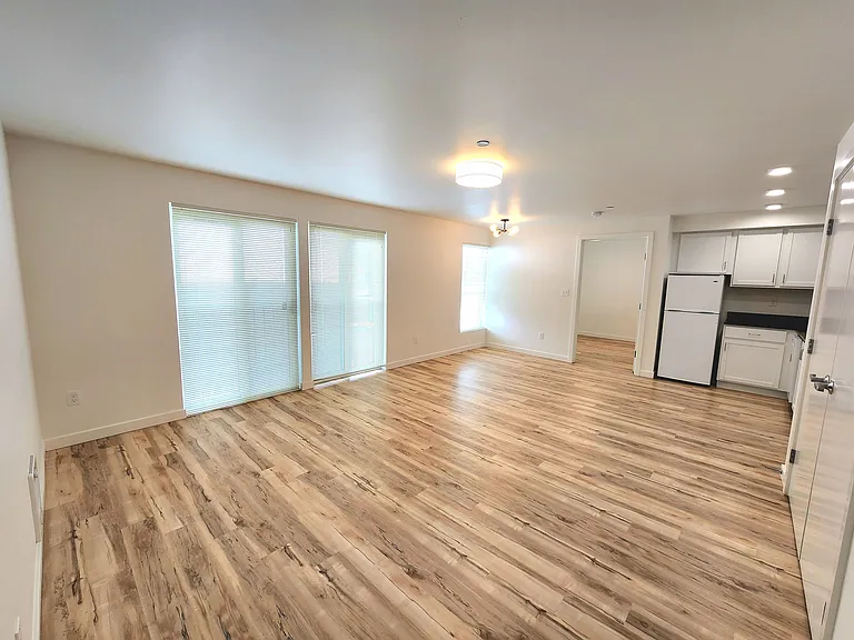 Russo Apartments — Photo 65