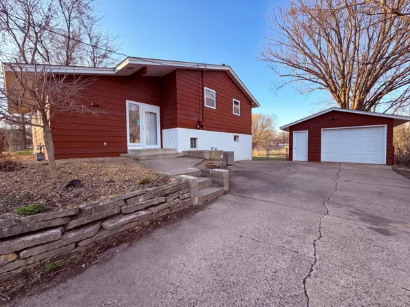 354 111th Ave NW, Coon Rapids, MN 55448