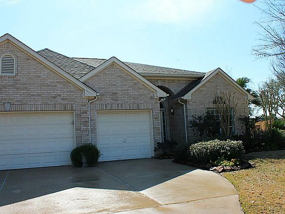2nd image of 3214 Hickory Grove Ln