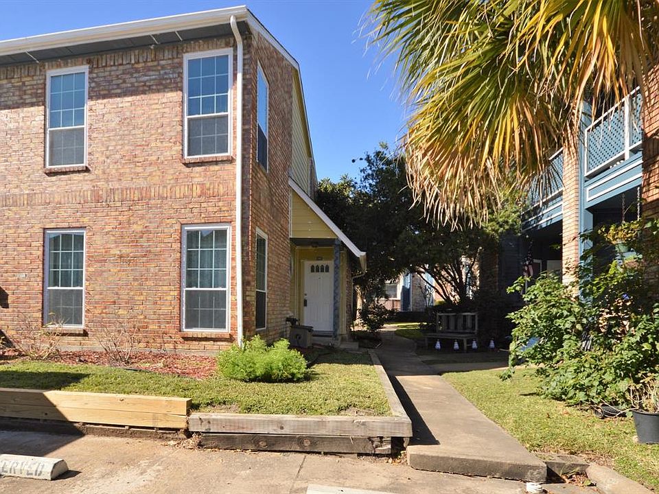 1st image of 2323 Fairwind Dr APT 325