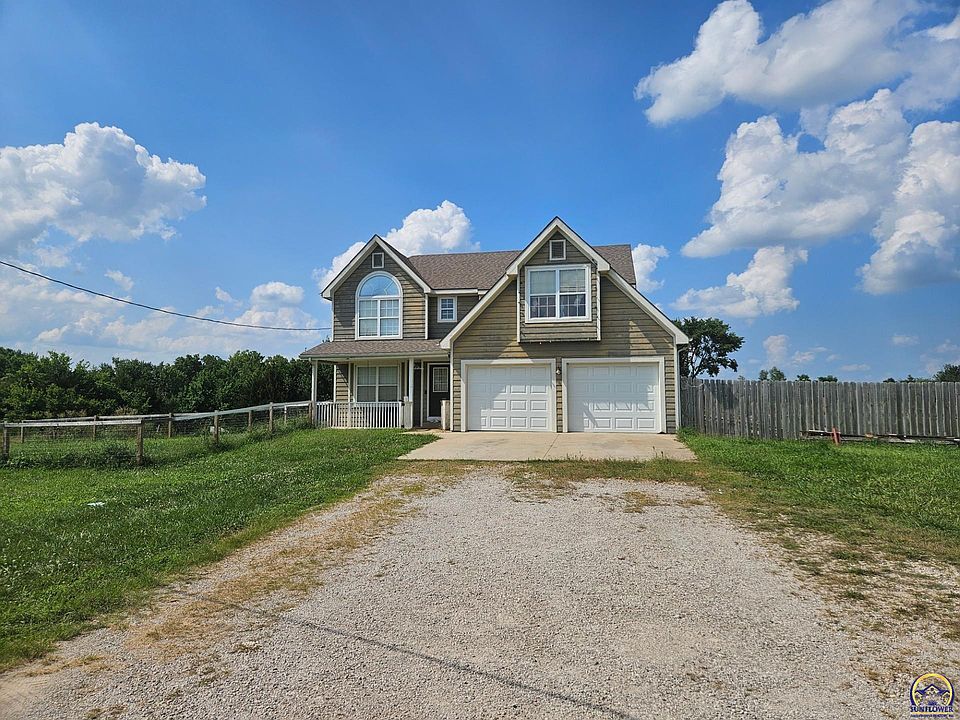 2nd image of 2199 Shawnee Rd